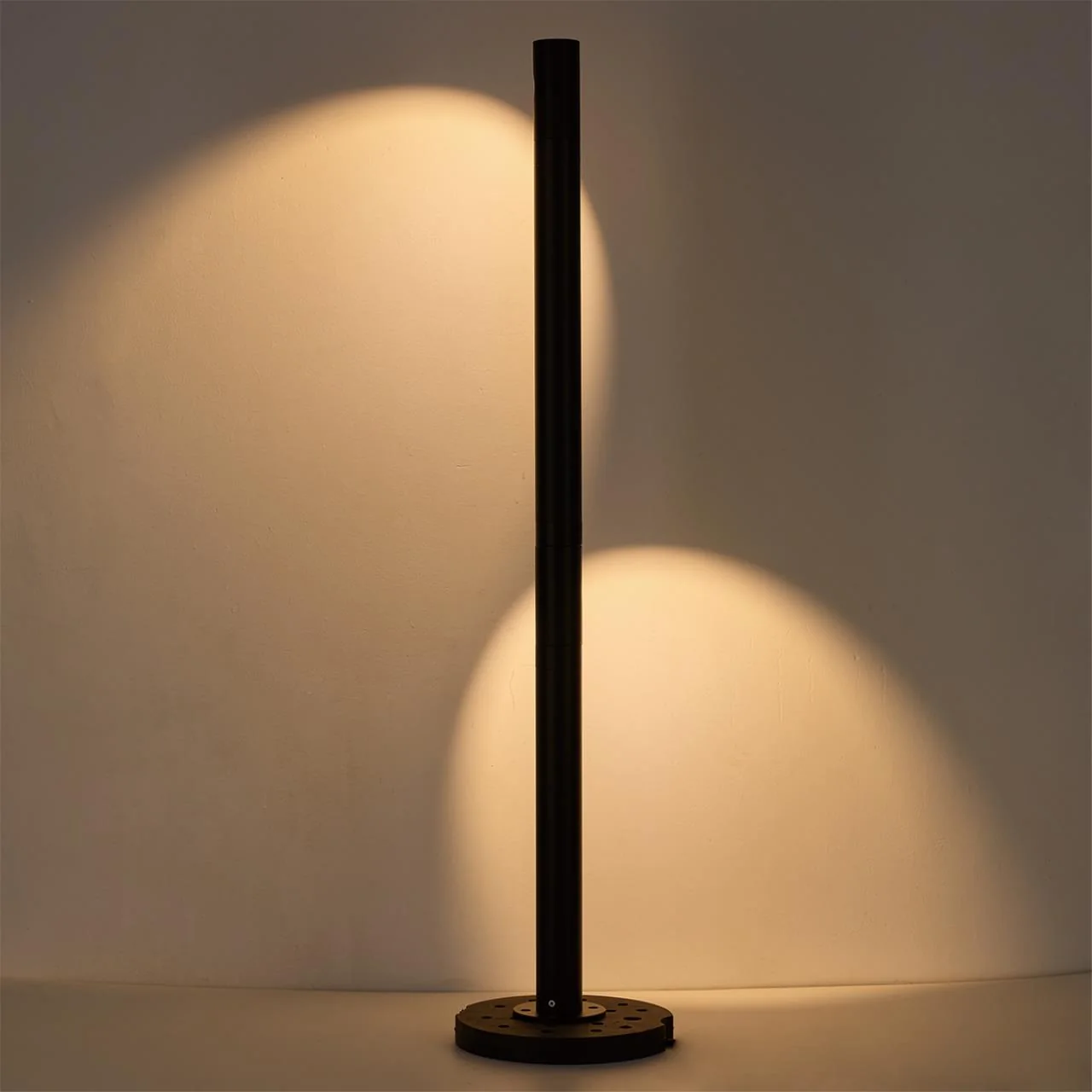 Black Cane Garden Pole (QN 26303-433) — view 2