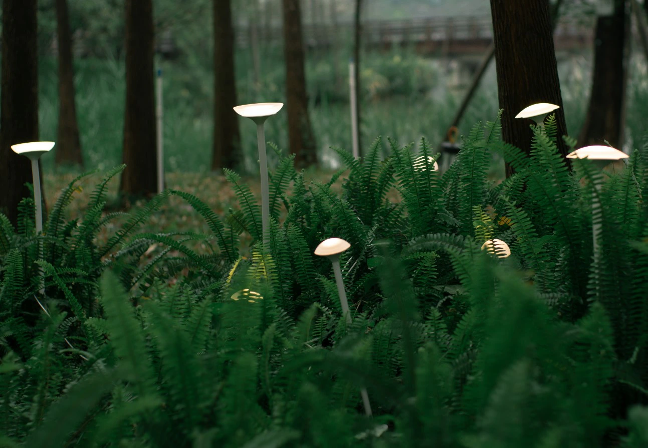 White Morel Garden Set — Sandy White — Morel series · Garden pole set