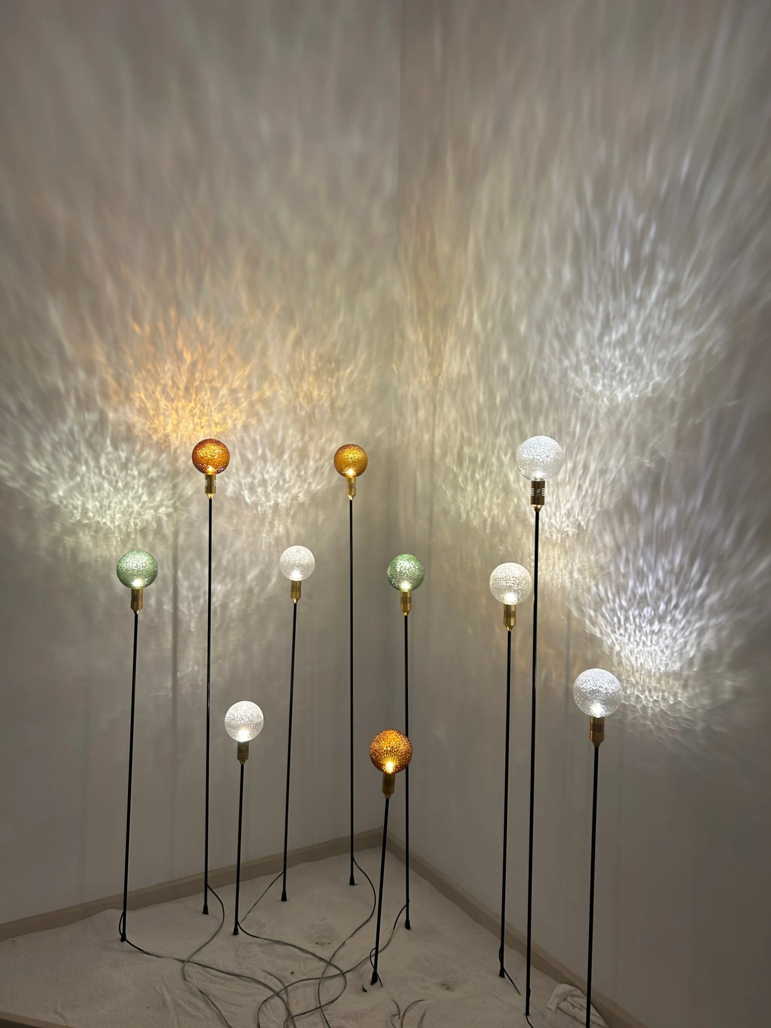Orange Orb Garden Pole (QN 26248-198) — view 3
