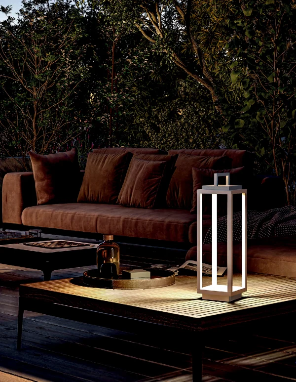 White Porter Table Lamp (QN 42031-454) — view 3