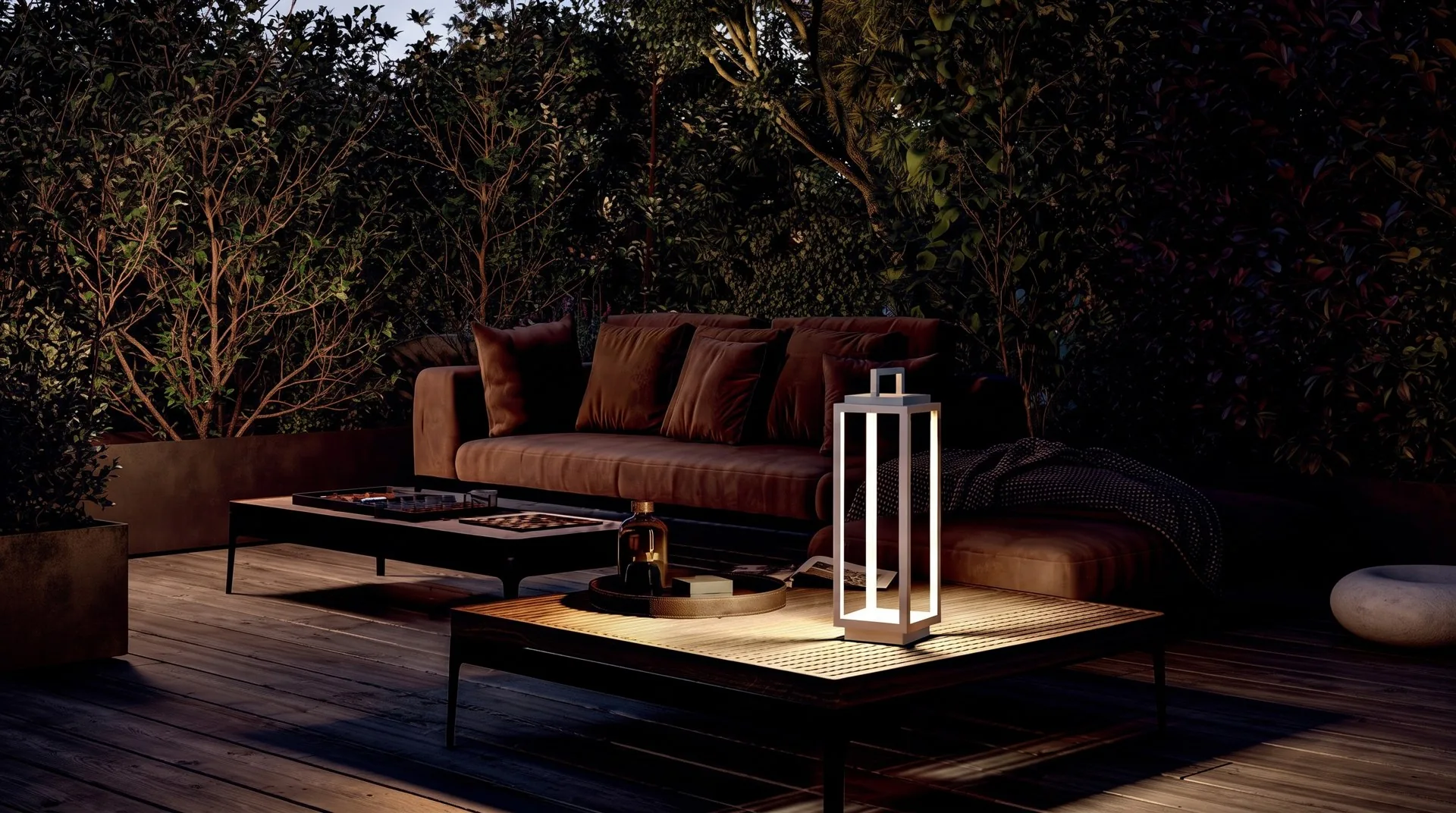 White Porter Table Lamp (QN 42031-454) — view 4