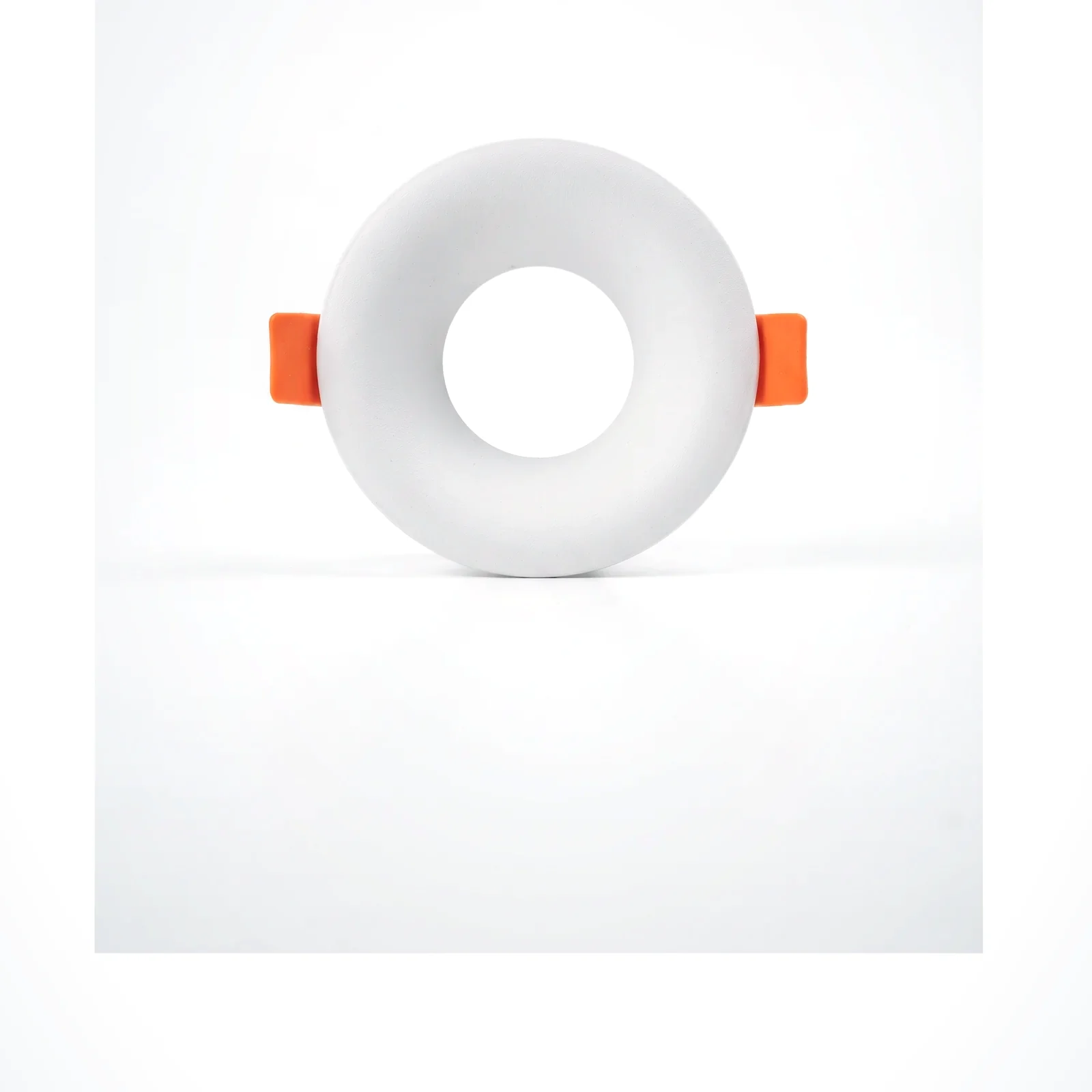 White Scoop Spot (QV 11201-101) — view 2
